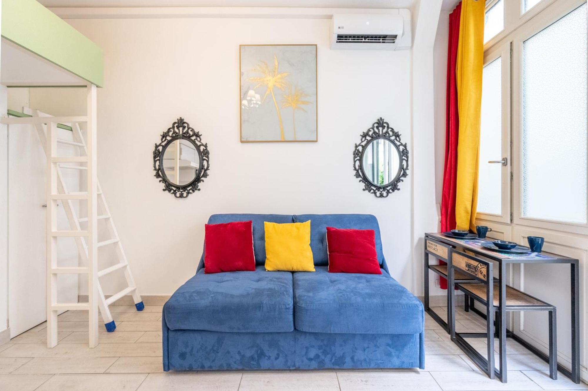 Little Boudoir Of Paris Champs-Elysees Exterior foto